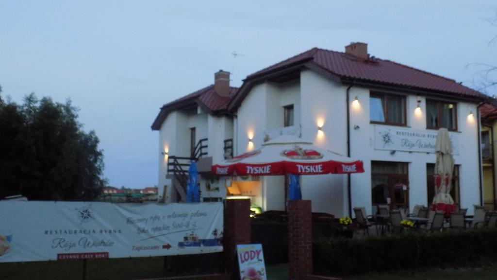 Roza Wiatrow Apartment Гжибово Екстериор снимка